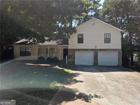 943 Lake Drive Ct, Stone Mountain, GA 30088