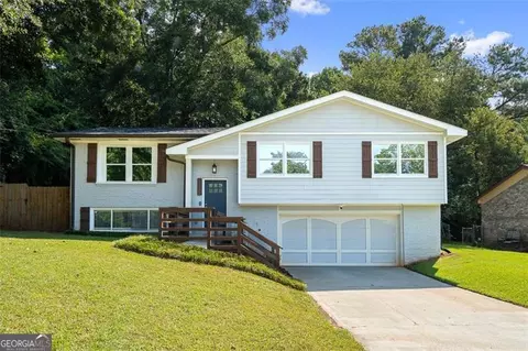 2256 Greenway Dr, Decatur, GA 30035