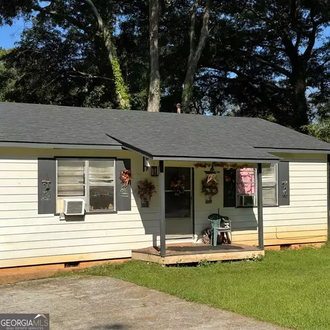 811 Westbrook St, Griffin, GA 30224