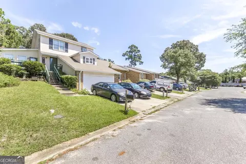 101 Leisure Lake Ct, Warner Robins, GA 31088