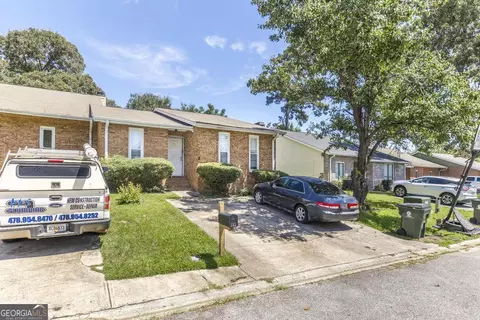 105 Leisure Lake Ct, Warner Robins, GA 31088
