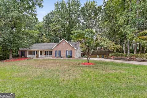 Exterior - 110 Hawthorne Cir, Lagrange, GA 30240 photo 2 of 9