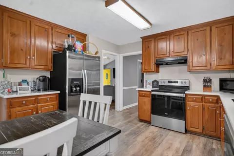 Kitchen - 110 Hawthorne Cir, Lagrange, GA 30240 photo 1 of 3