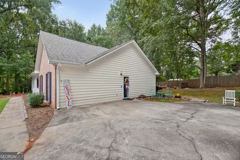 Exterior - 110 Hawthorne Cir, Lagrange, GA 30240 photo 4 of 9