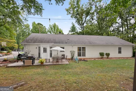Exterior - 110 Hawthorne Cir, Lagrange, GA 30240 photo 6 of 9