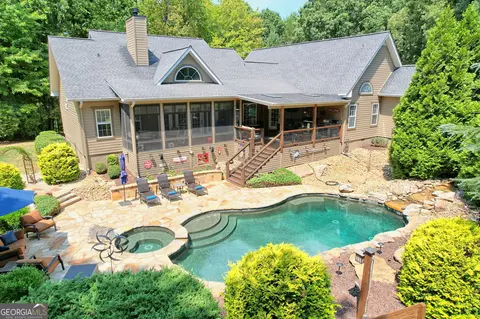 271 Chattahoochee Glen Rd, Clarkesville, GA 30523
