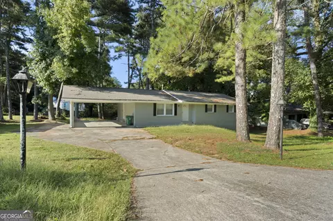 775 Aberdeen Dr, Stone Mountain, GA 30083