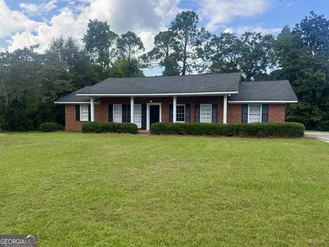 107 Bel Air Dr, Statesboro, GA 30459