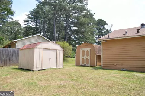 9413 Woodloop Ct, Jonesboro, GA 30238