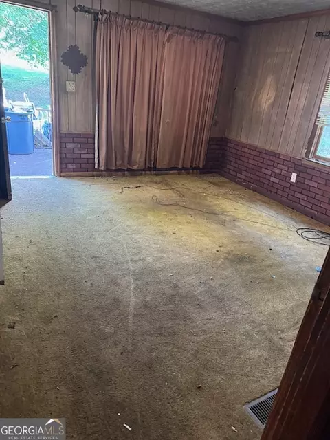 Living - 405 Revis St, Lagrange, GA 30241 photo 1 of 1