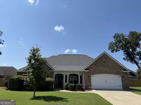 109 Oxfordshire Ct, Warner Robins, GA 31088