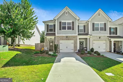 81 Chastain Cir, Newnan, GA 30263