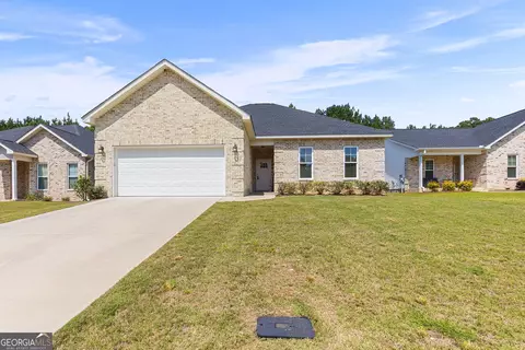 104 Lasso Dr, Warner Robins, GA 31088
