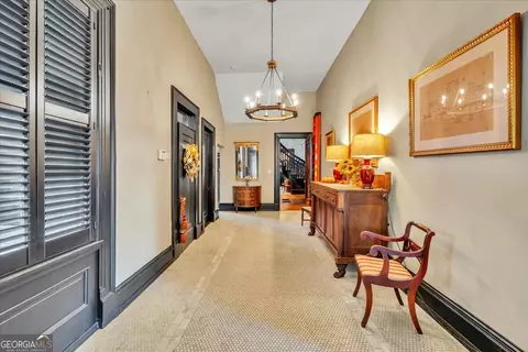 Entry Way - 619 College St, Macon, GA 31201 photo 3 of 8