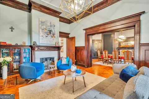 Living - 619 College St, Macon, GA 31201 photo 6 of 10