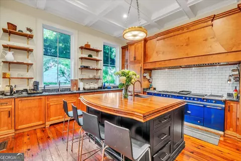 Kitchen - 619 College St, Macon, GA 31201 photo 1 of 7