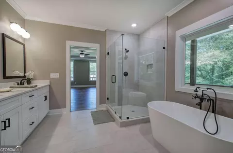 Bath - 10 Dove Pointe, Euharlee, GA 30145 photo 4 of 9