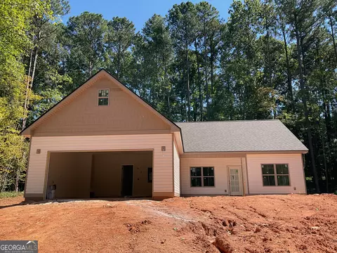 243 Pelican Cir, Monticello, GA 31064