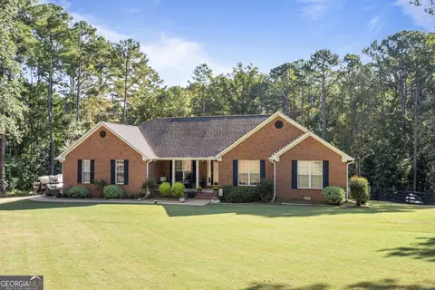 456 Whitaker Rd, Lagrange, GA 30240