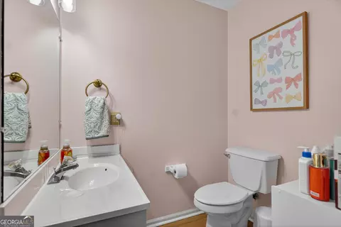 Bath - 410 Gordon St, Lagrange, GA 30240 photo 3 of 3