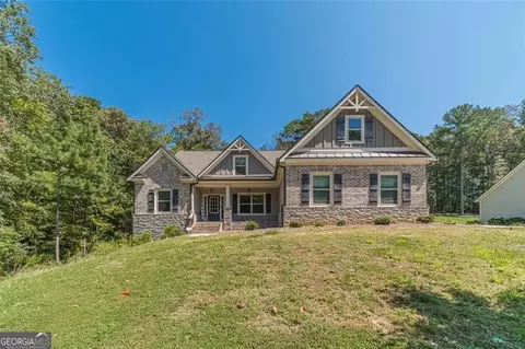1226 Fairwinds Dr, Loganville, GA 30052
