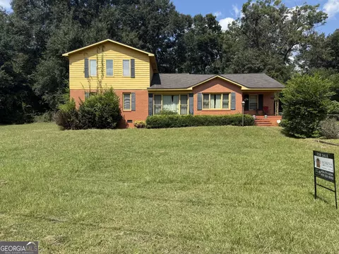 89 Murphy St, Ellaville, GA 31806