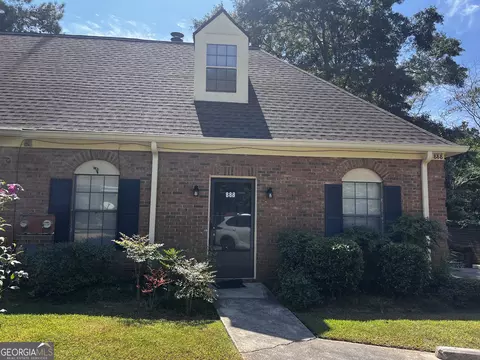 888 Little Bear Cv NE, Conyers, GA 30012