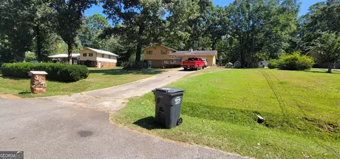 150 N Lake Dr, Lagrange, GA 30240