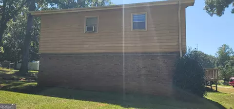 150 N Lake Dr, Lagrange, GA 30240 photo 4