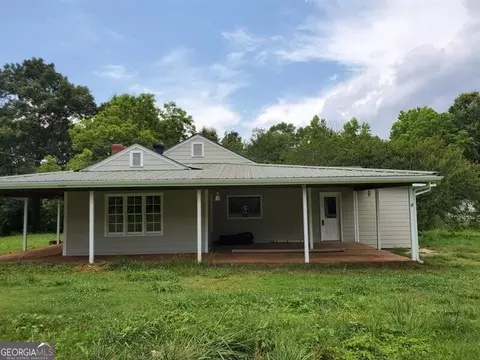 220 Tuscarora Trl, Hartwell, GA 30643