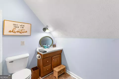 Bath - 2192 Gaulding Rd, Concord, GA 30206 photo 2 of 3