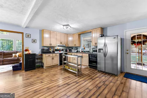 Kitchen - 2192 Gaulding Rd, Concord, GA 30206 photo 2 of 3