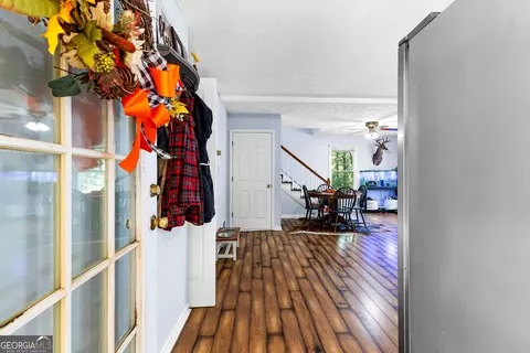 Entry Way - 2192 Gaulding Rd, Concord, GA 30206 photo 2 of 5