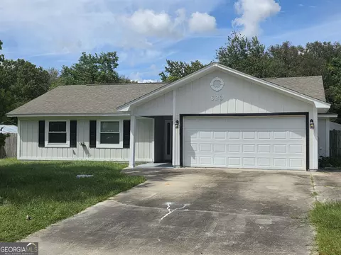 623 Powder Horn Rd, Saint Marys, GA 31558