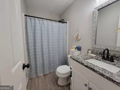Bath - 526 Louina Rd, Roanoke, AL 36274 photo 2 of 2
