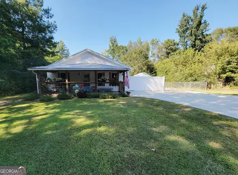 526 Louina Rd, Roanoke, AL 36274