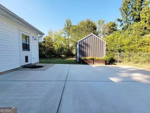 Exterior - 526 Louina Rd, Roanoke, AL 36274 photo 7 of 9