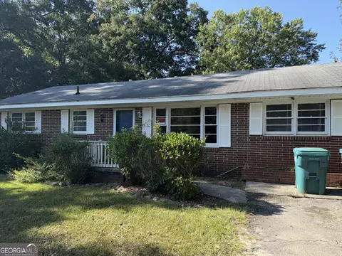 1065 Nelson St, Jackson, GA 30233