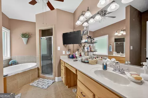 Bath - 169 Maynard Rd, Gray, GA 31032 photo 1 of 7