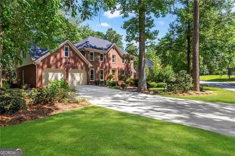 138 Lakeside Dr NW, Kennesaw, GA 30144