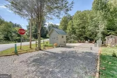 13 Choestoe Valley Cir, Blairsville, GA 30512