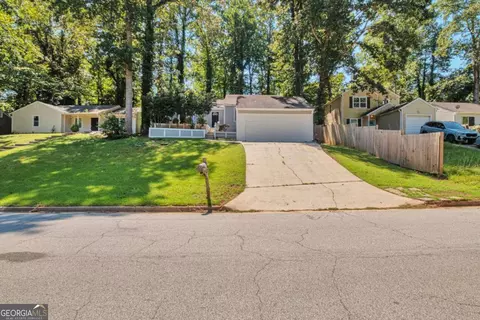 5061 Martins Crossing Rd, Stone Mountain, GA 30088