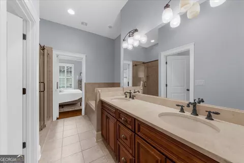 2442 Gatebury Cir, Chamblee, GA 30341 photo 35