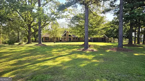 338 Jerry Hall Rd, Statesboro, GA 30461