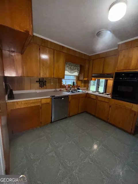 213 Pinehurst Dr, Dublin, GA 31021 photo 6
