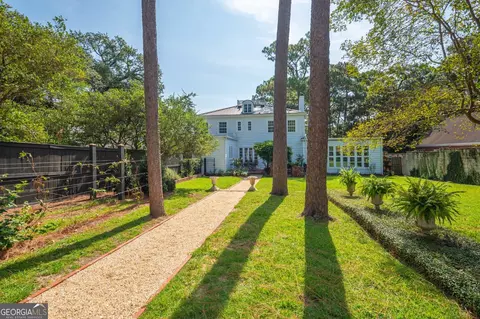 Exterior - 1 Croydon Rd, Mobile, AL 36608 photo 11 of 19