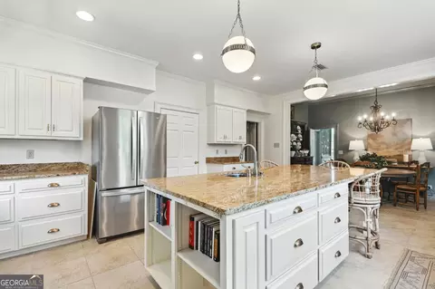 Kitchen - 1 Croydon Rd, Mobile, AL 36608 photo 2 of 6