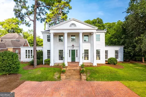 1 Croydon Rd, Mobile, AL 36608