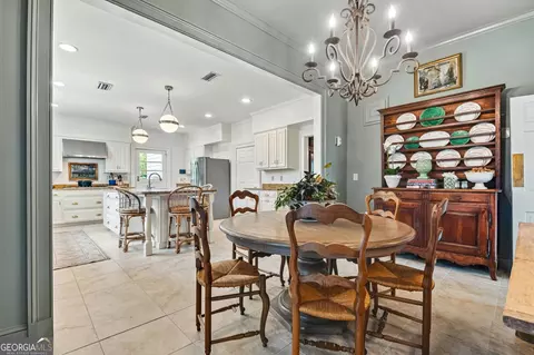 Dining - 1 Croydon Rd, Mobile, AL 36608 photo 6 of 7