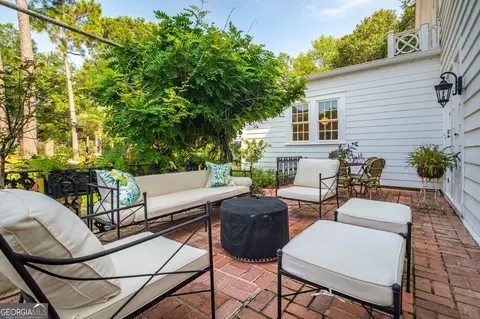 Exterior - 1 Croydon Rd, Mobile, AL 36608 photo 5 of 19